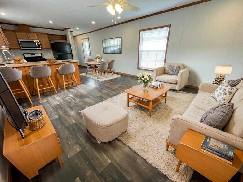 Primary Photo - 38031 Leverette Ave