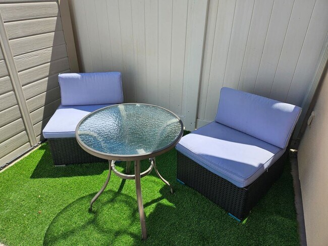 Building Photo - 20624 Kittridge St