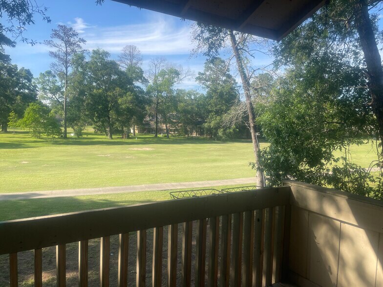 Golf course/walking trail - 1500 S Diamondhead Blvd
