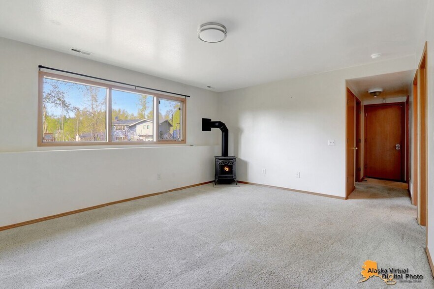 Building Photo - 6541 Bridget Cir