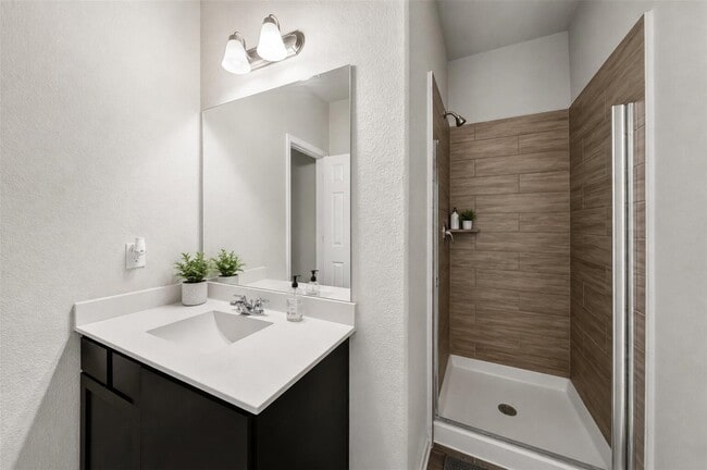 Building Photo - 16361 Olive Sparrow Dr