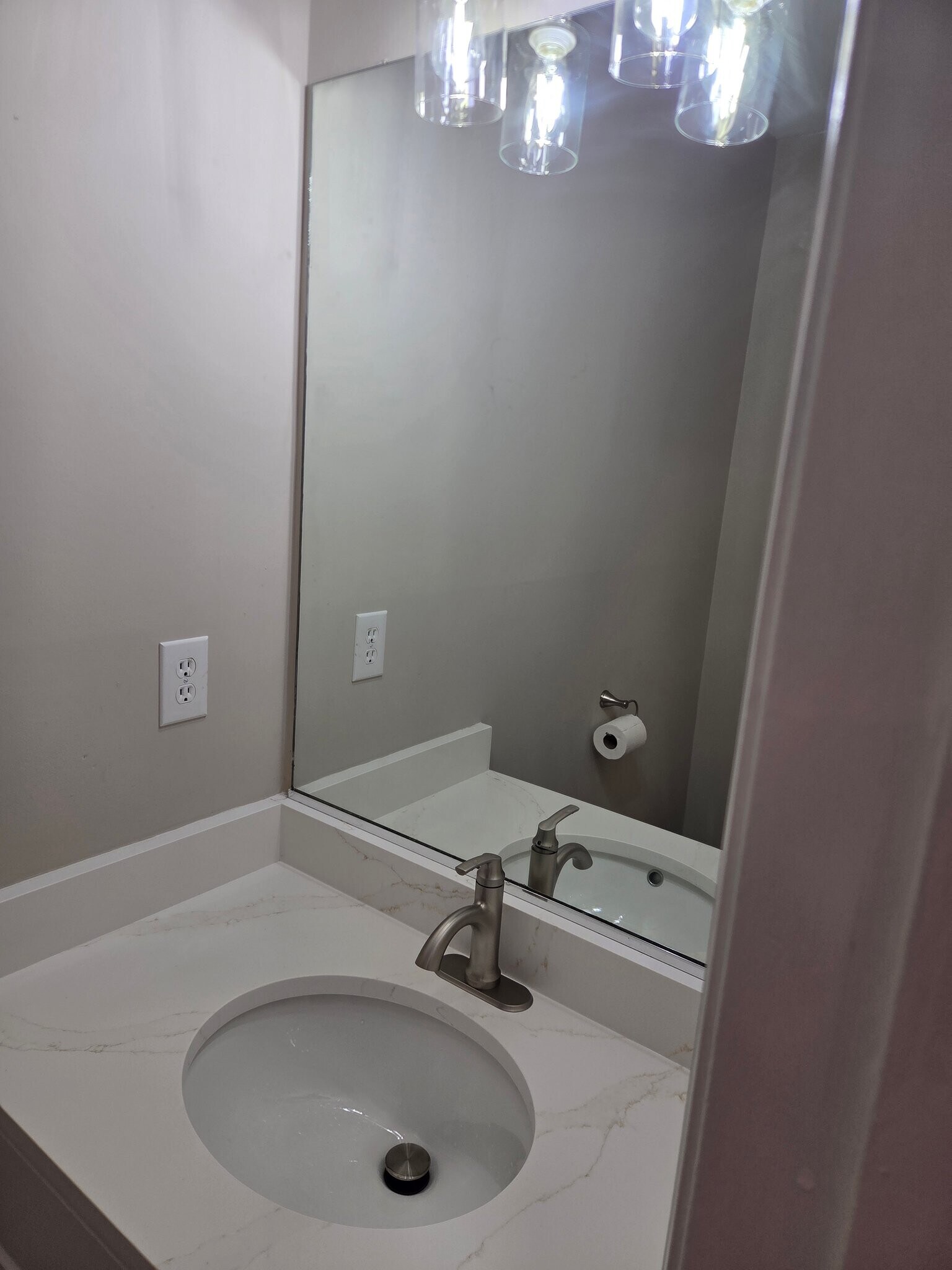 Building Photo - 4909 Orchard Hill Dr