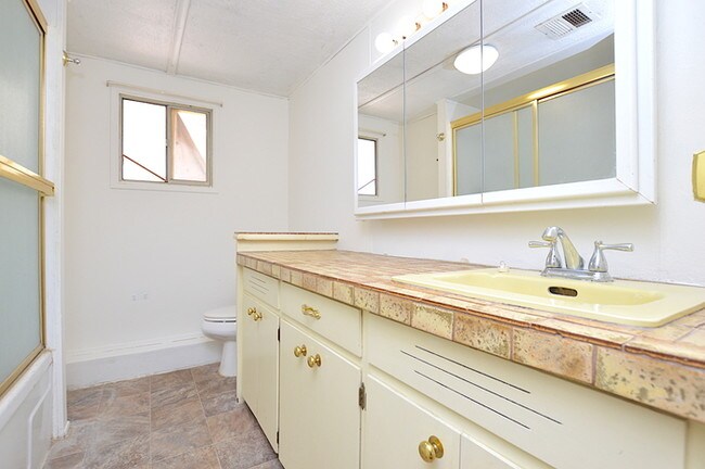 Building Photo - Scottsdale Mobile Estates!