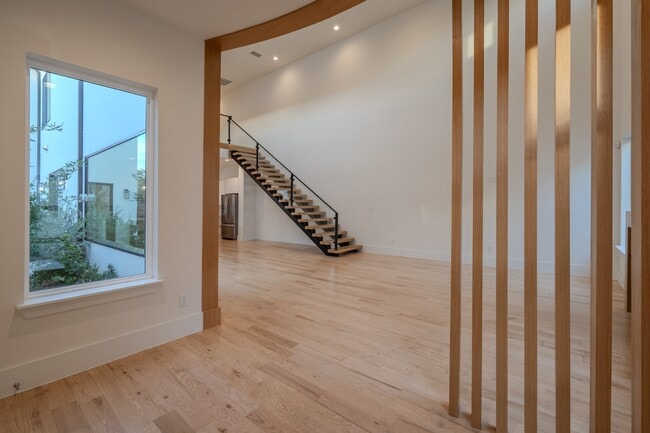 Building Photo - 3321 Walchard Ct