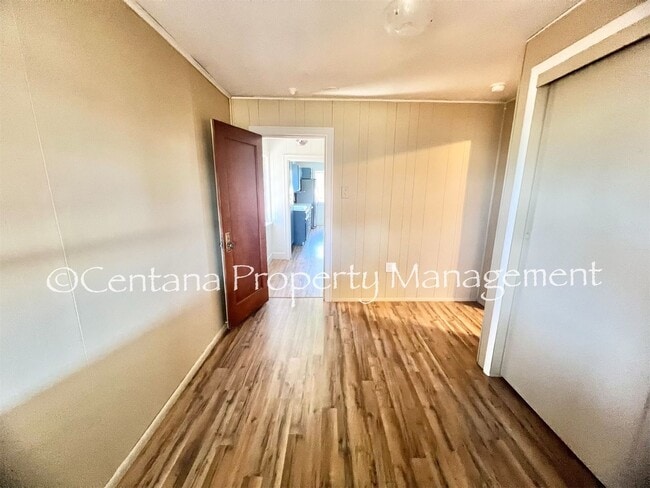 Building Photo - Remodeled 2 bedroom house on the flats with a garage, fenced yard, storage, and so much more!