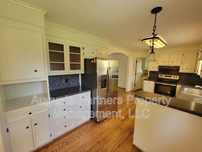 Building Photo - 208 Old Evans Rd