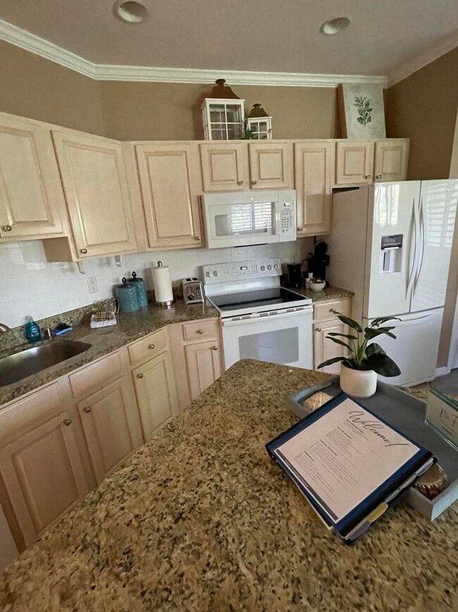 Building Photo - 10067 Perfect Dr