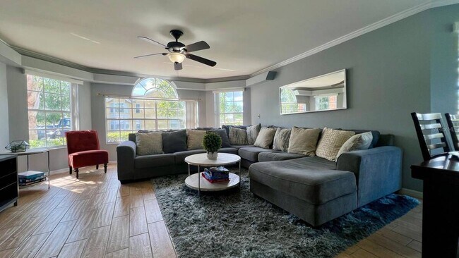 Building Photo - 2444 Sweetwater Club Cir