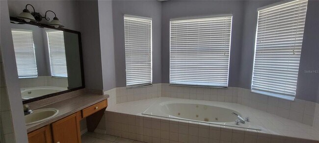 Building Photo - 4105 Onega Way