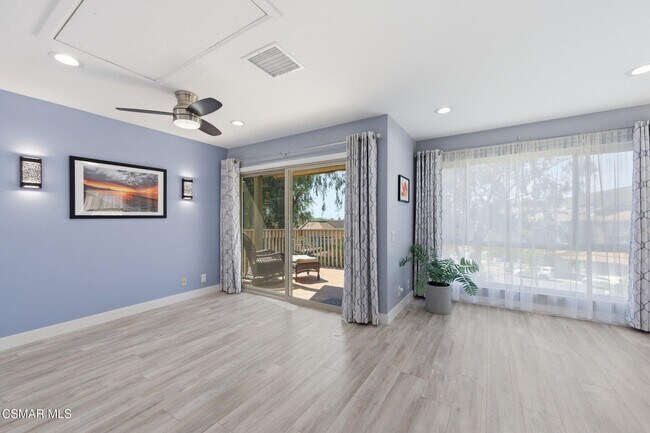 Building Photo - 254 Sequoia Ct