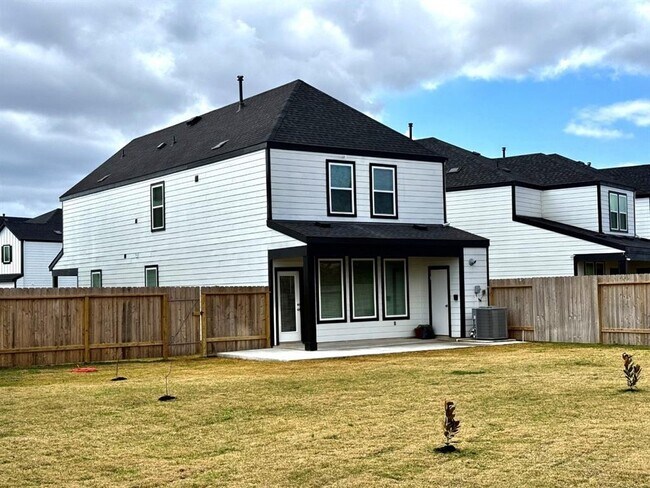 Building Photo - 3235 Creston Gate Dr