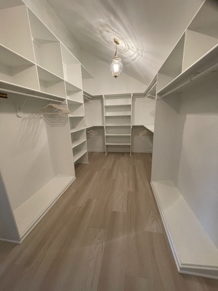 Building Photo - 2510 Heatherwood Ct