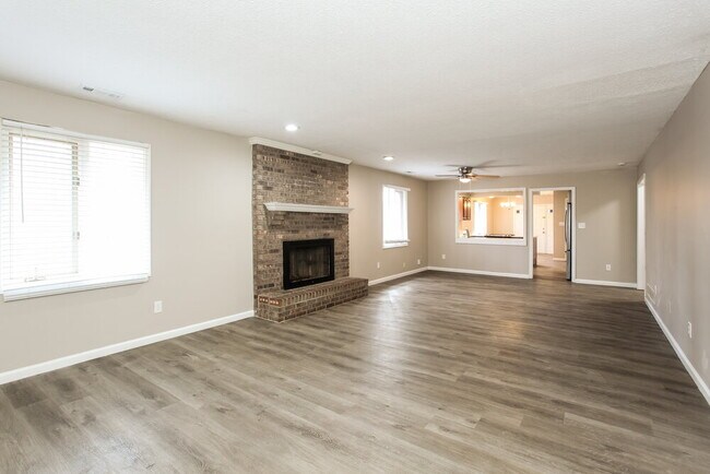 Building Photo - 7419 Cherryhill Dr