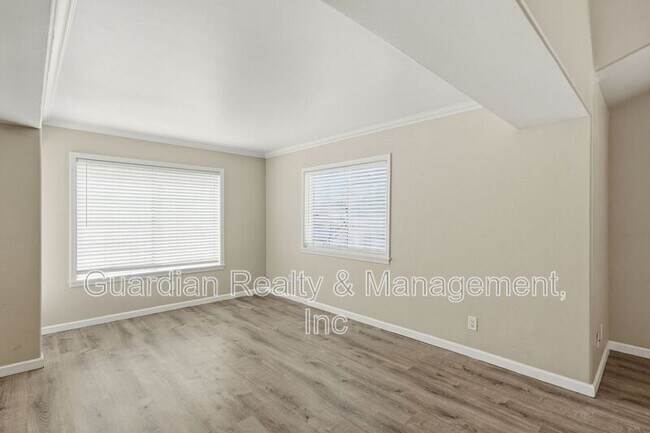 Building Photo - 4397 S Potter Dr