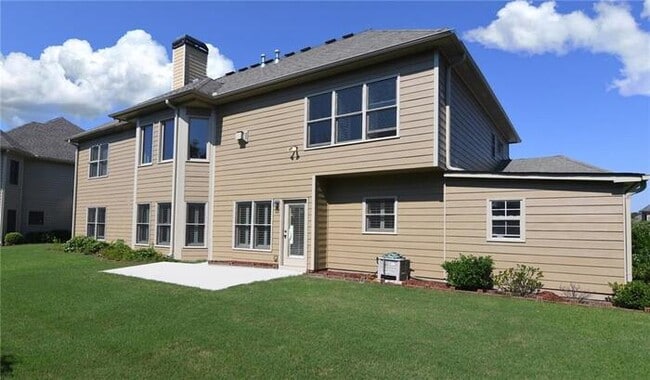 Building Photo - A stunning 5-bedroom, 4-bathroom home in B...