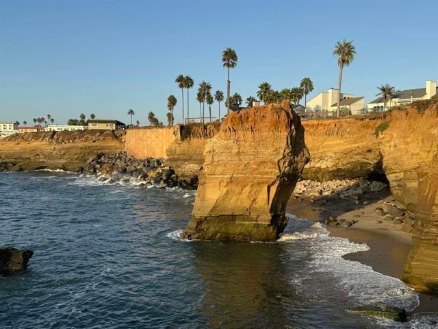 Building Photo - 4452 Orchard Ave