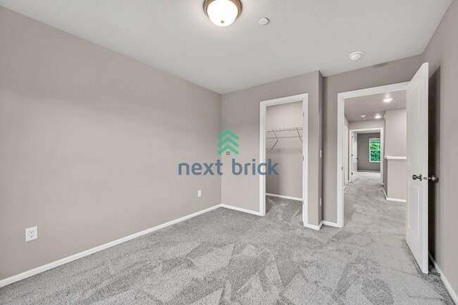 Building Photo - 3 Bed, 2.5 Bath Beautiful Townhouse Available for Rent!