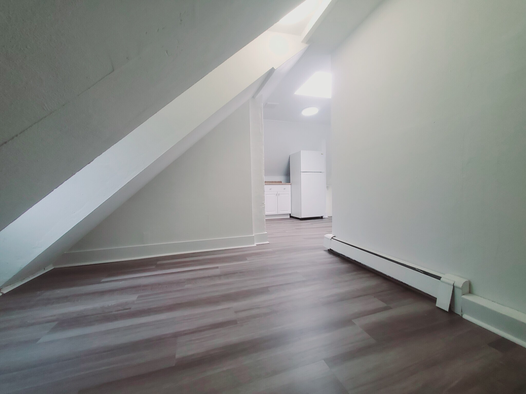 Building Photo - 76 Lindale St