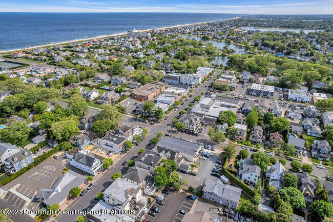 Building Photo - 42 Pitney Ave