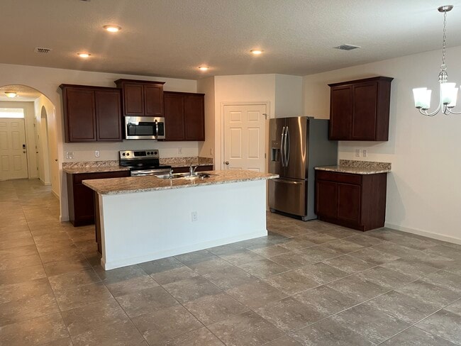 Building Photo - 377 Snook Pl
