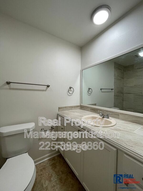 Building Photo - 5084 Cumberland Cove Dr