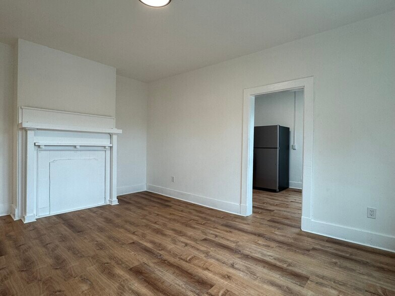 Building Photo - 23 Howard St