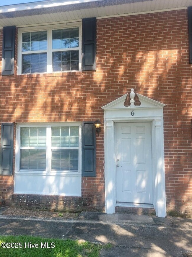 Primary Photo - 309 Jones Ave