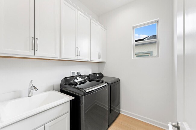 Building Photo - 73774 Mojave Desert Dr