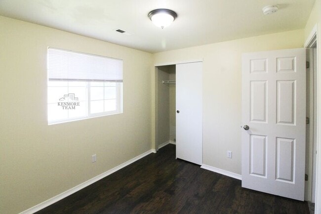 Building Photo - 4731 Hibiscus St