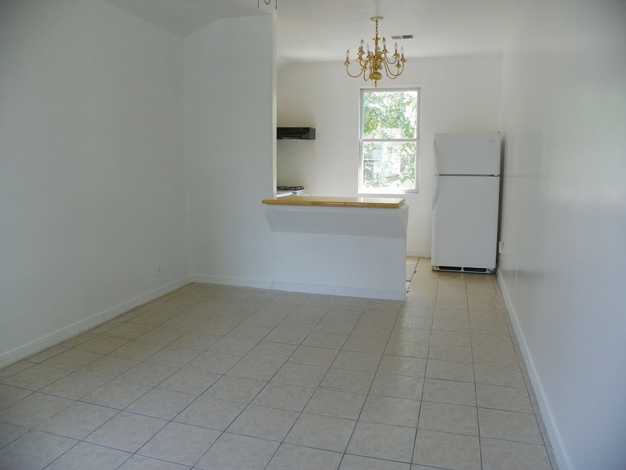 Building Photo - 4806 52nd Ave