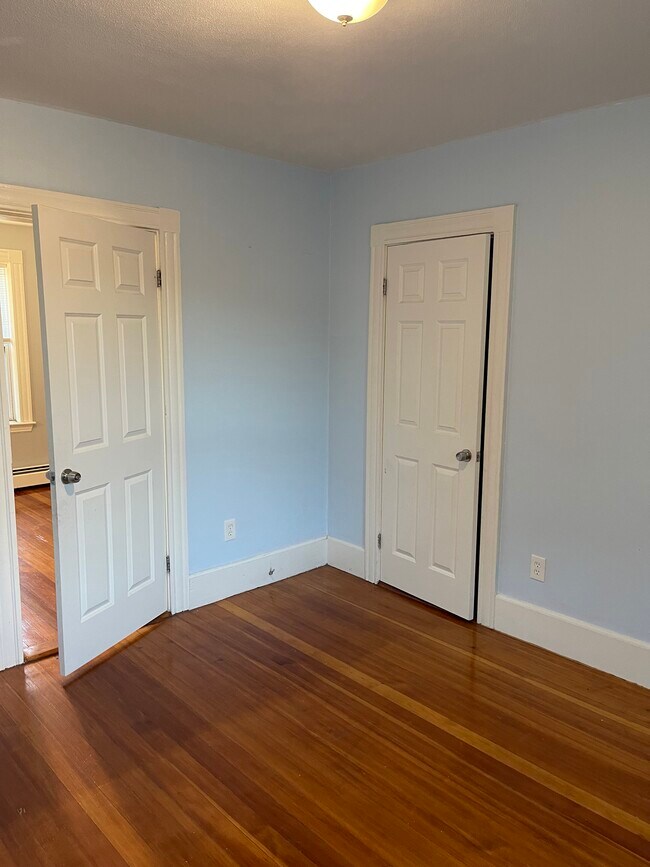 Primary Photo - 4 Berry St