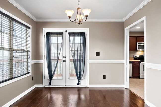 Building Photo - Pet Friendly Three Bedroom with Bonus!