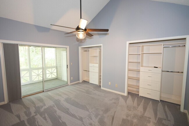 Building Photo - 1473 S Mariners Pointe