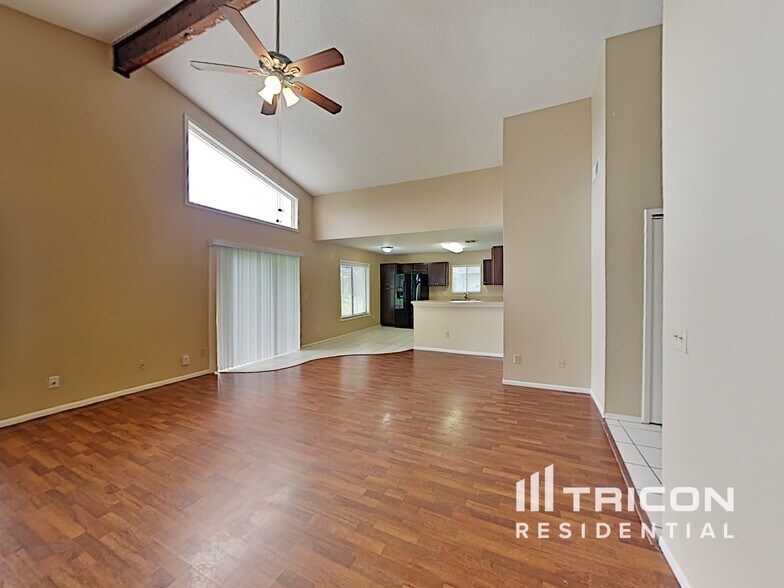 Building Photo - 20836 Melville St