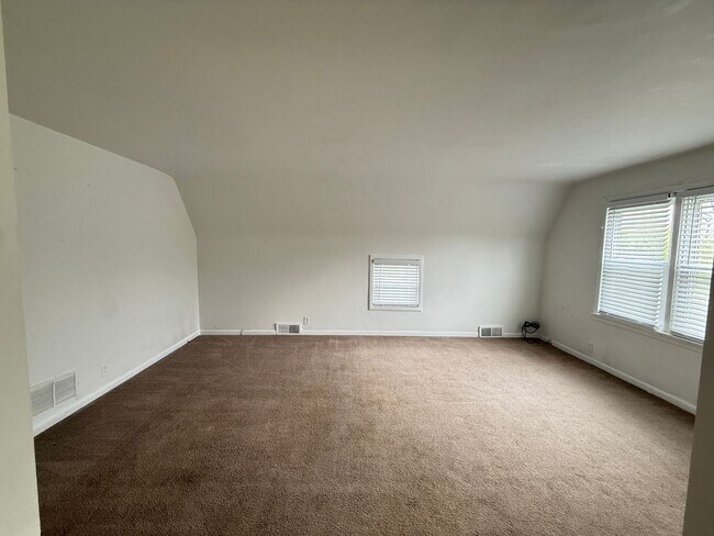 Building Photo - 5680 Trailer Park Dr