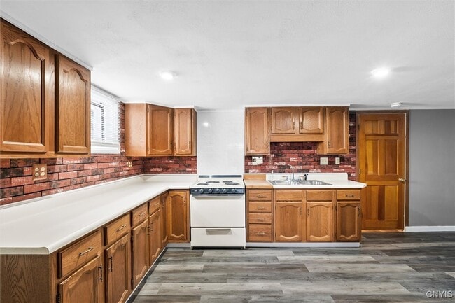 Building Photo - 941 Jamesville Ave