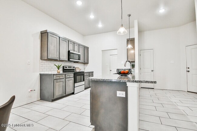 Building Photo - 5848 Virginia Ave