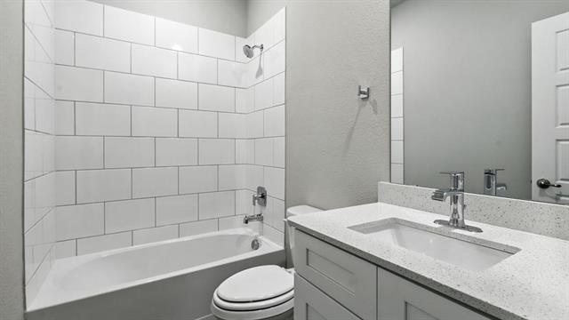 Building Photo - 302 Lelo Ln