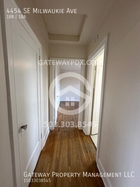 Building Photo - 4454 SE Milwaukie Ave