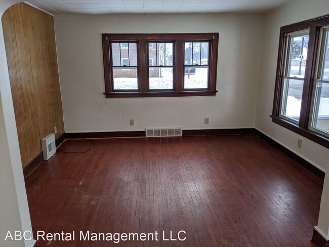 Building Photo - 3 br, 1.5 bath House - 815 West Thomas Street
