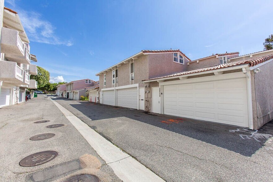 Building Photo - 28320 Rey de Copas Ln