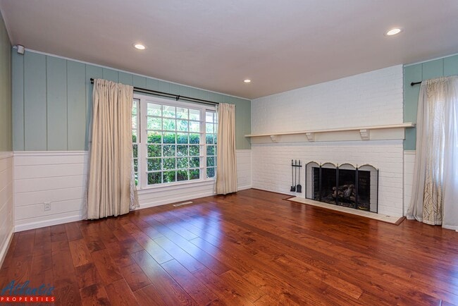 Building Photo - Charming Willow Glen Home