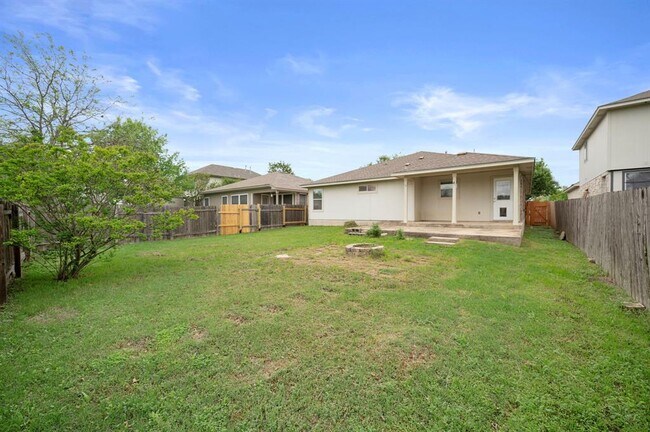 Building Photo - 3844 Willie Mays Ln