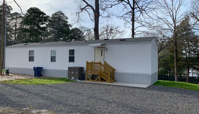 Building Photo - 127 Lonesome Hill Rd