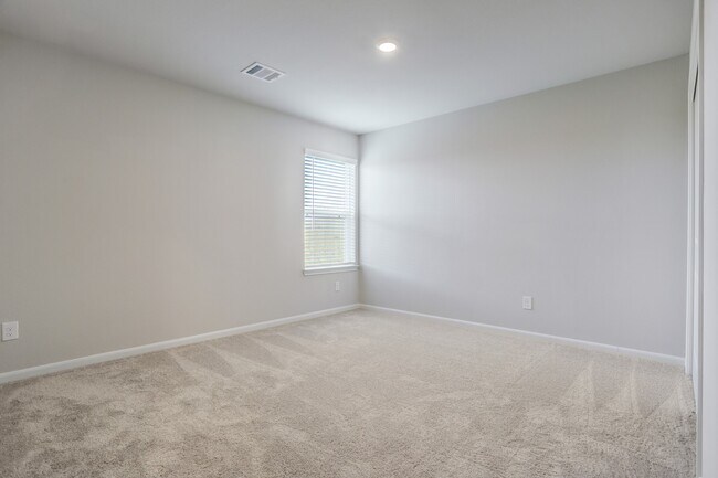 Building Photo - 6823 Escondido Dr