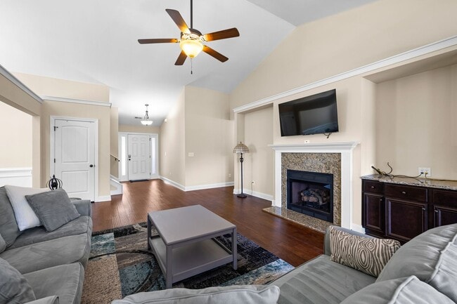 Building Photo - 3BR Craftsman Ranch with Bonus Room on Pye Lake! Available Furnished or Unfurnished