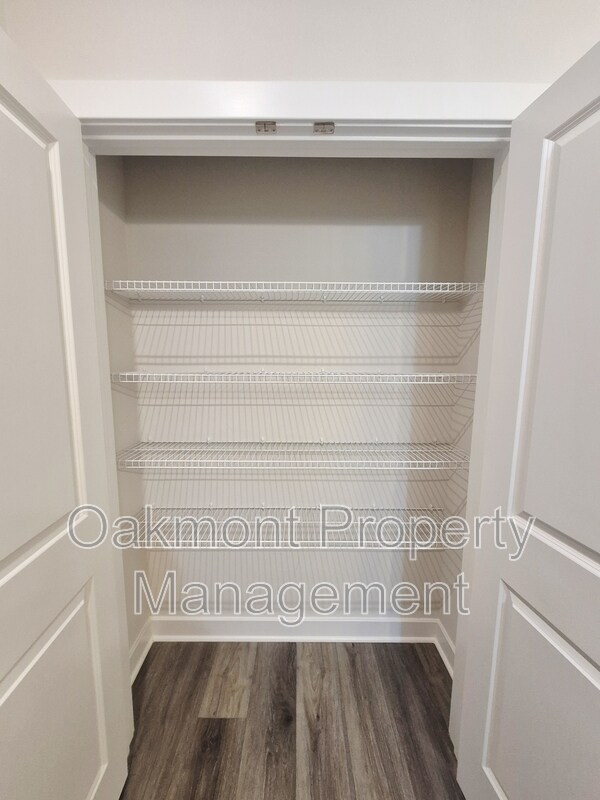 Building Photo - 3700 Maze Runner Dr