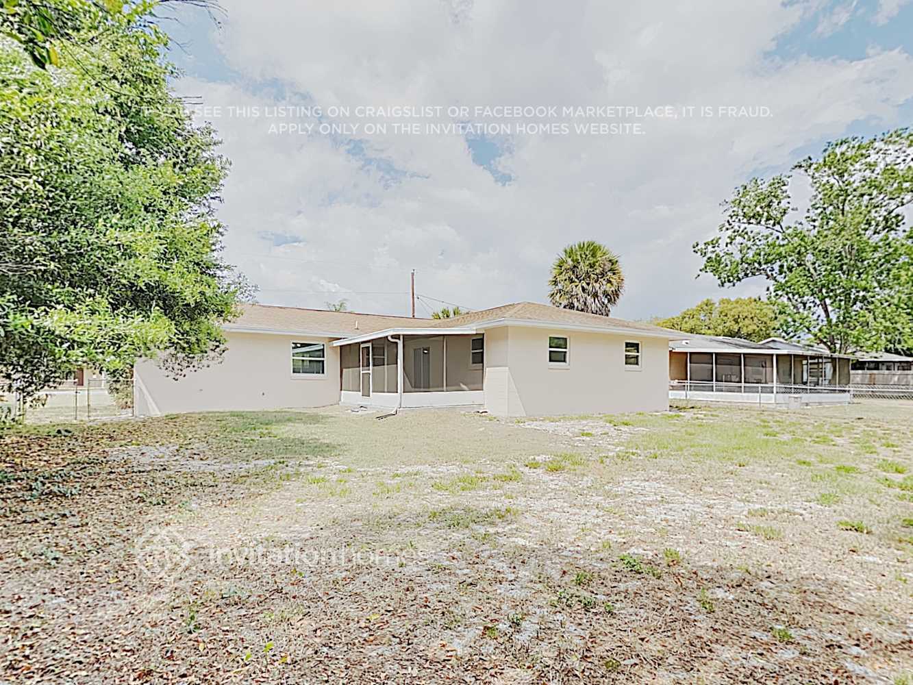 Building Photo - 900 Vincent Dr