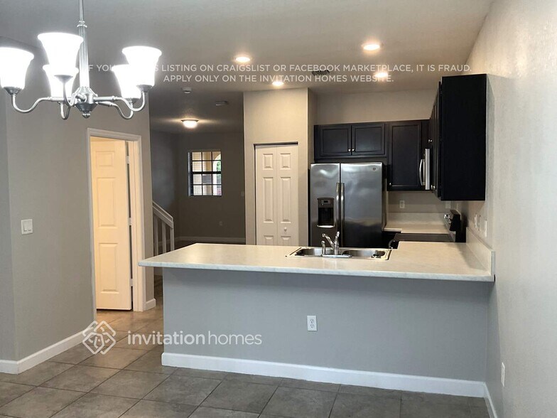 Building Photo - 3353 SE 2nd Ct