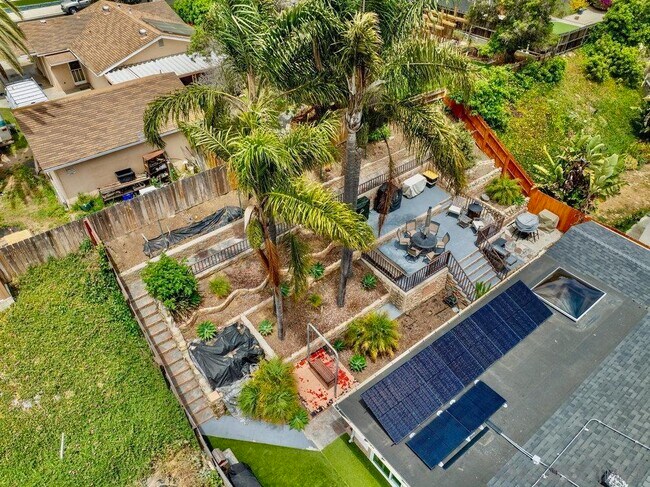 Building Photo - 5050 Gardena Ave